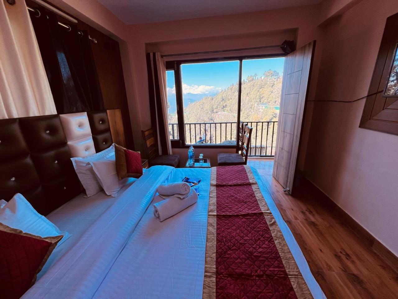 Hotel The Canadian With Jungle View, Near Dalhousie Bus Stand Banikhet المظهر الخارجي الصورة